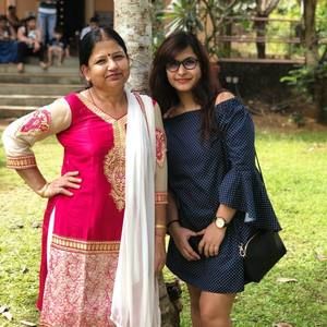 Meet your Posher, Priya